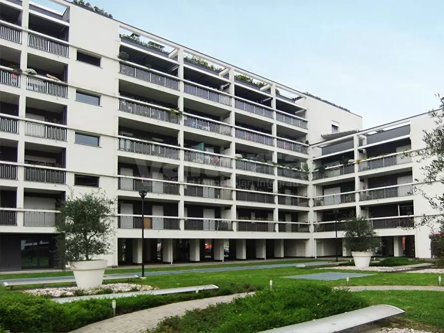 Immagine 15 di Appartamento in affitto  in via Pacinotti 5 a Monza