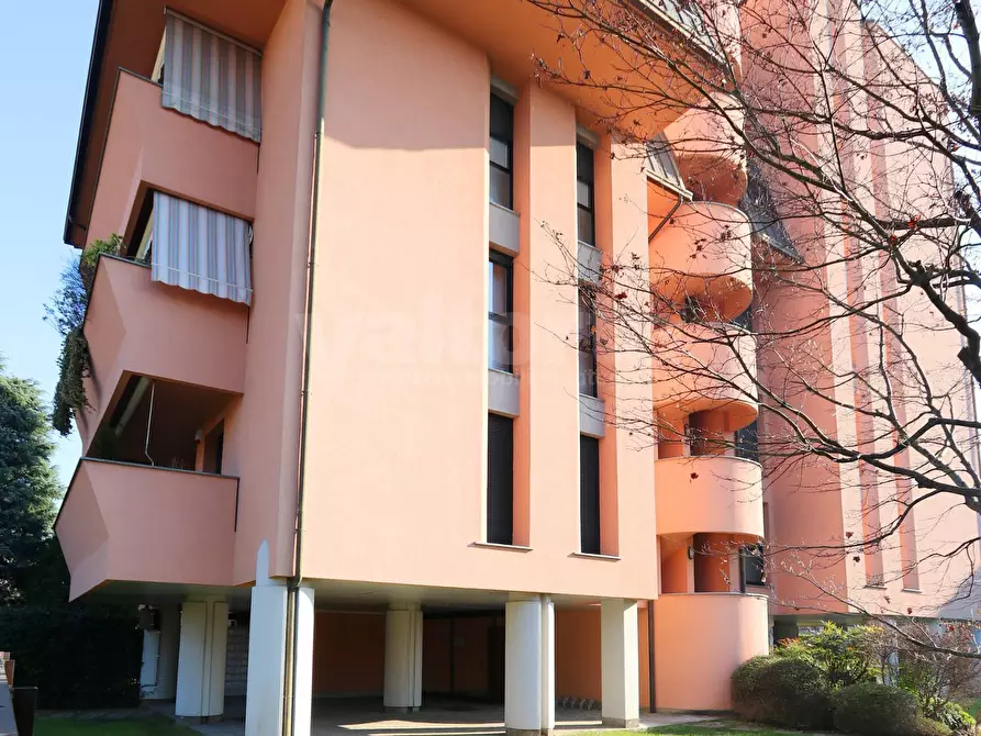 Immagine 1 di Appartamento in affitto  in via Lombardia 36 a Lissone