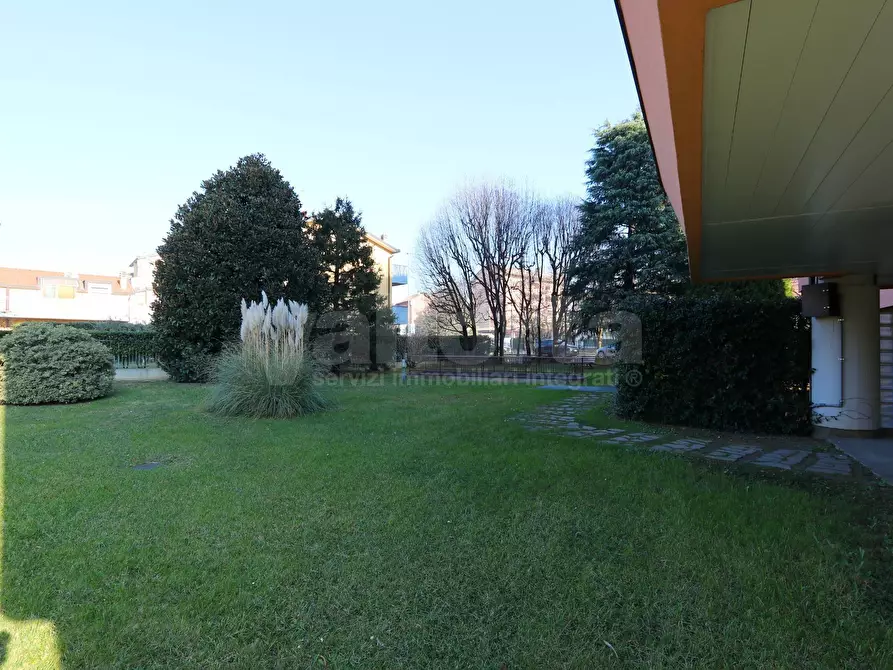 Immagine 16 di Appartamento in affitto  in via Lombardia 36 a Lissone