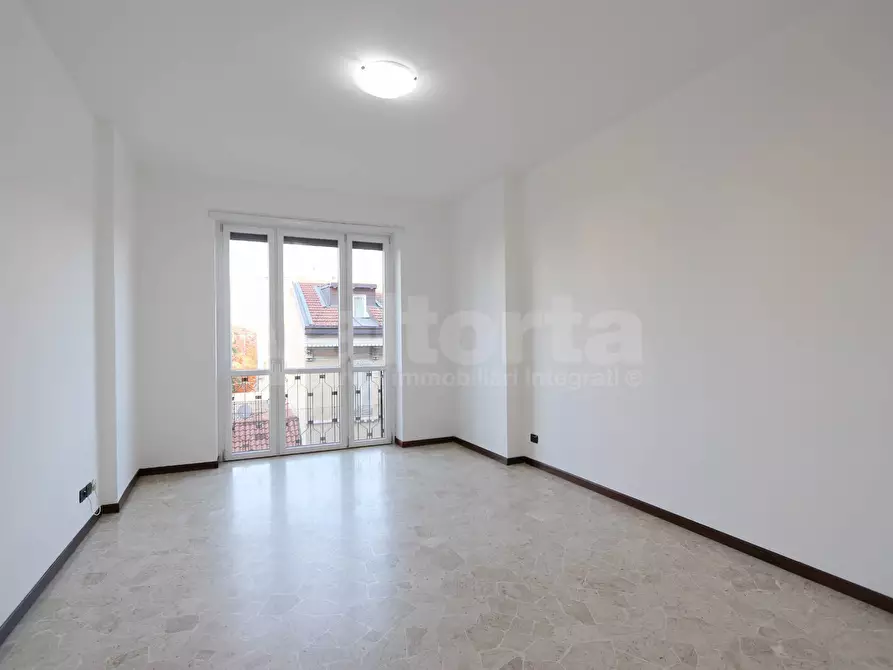 Immagine 2 di Appartamento in affitto  in via Padre Reginaldo Giuliani 10 a Monza