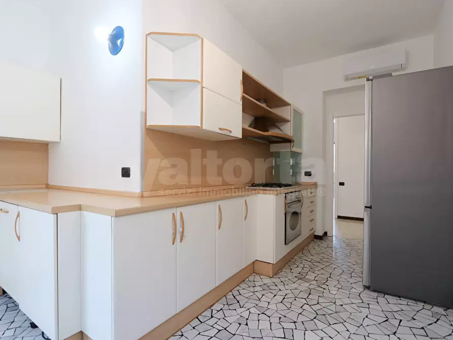 Immagine 7 di Appartamento in affitto  in via Padre Reginaldo Giuliani 10 a Monza