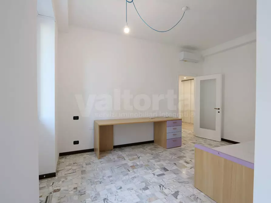 Immagine 14 di Appartamento in affitto  in via Padre Reginaldo Giuliani 10 a Monza