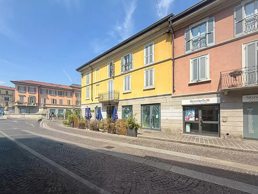 Immagine 1 di Negozio in affitto  in Via Vittorio Emanuele II 13 a Monza