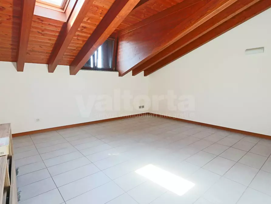 Immagine 2 di Appartamento in affitto  in Via Isonzo 7 a Monza
