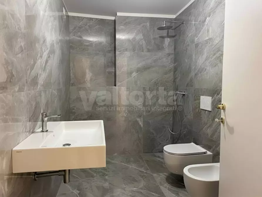 Immagine 13 di Appartamento in vendita  in Via Napoleone 1 a Monza