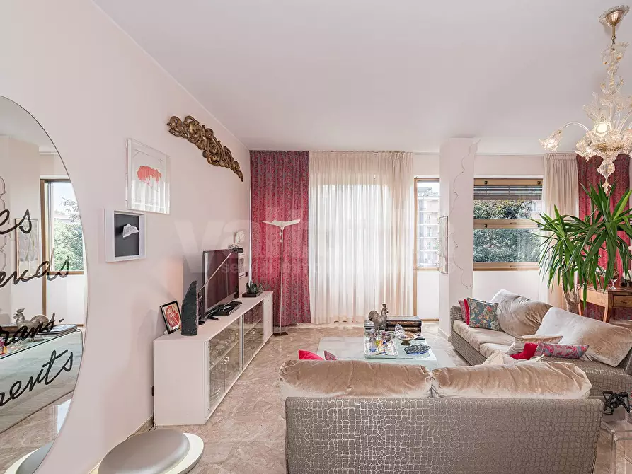 Immagine 2 di Appartamento in vendita  in via Spreafico 10 a Monza
