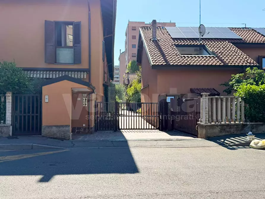Immagine 21 di Appartamento in affitto  in Via Bertacchi 13 a Monza