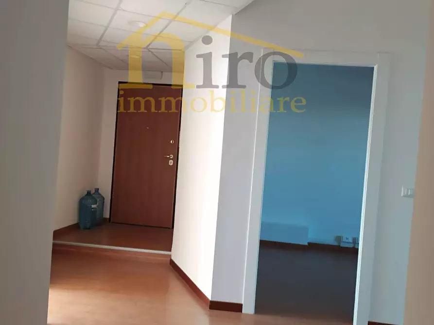 Immagine 2 di Ufficio in affitto  in Piazza Della Marina a Pescara