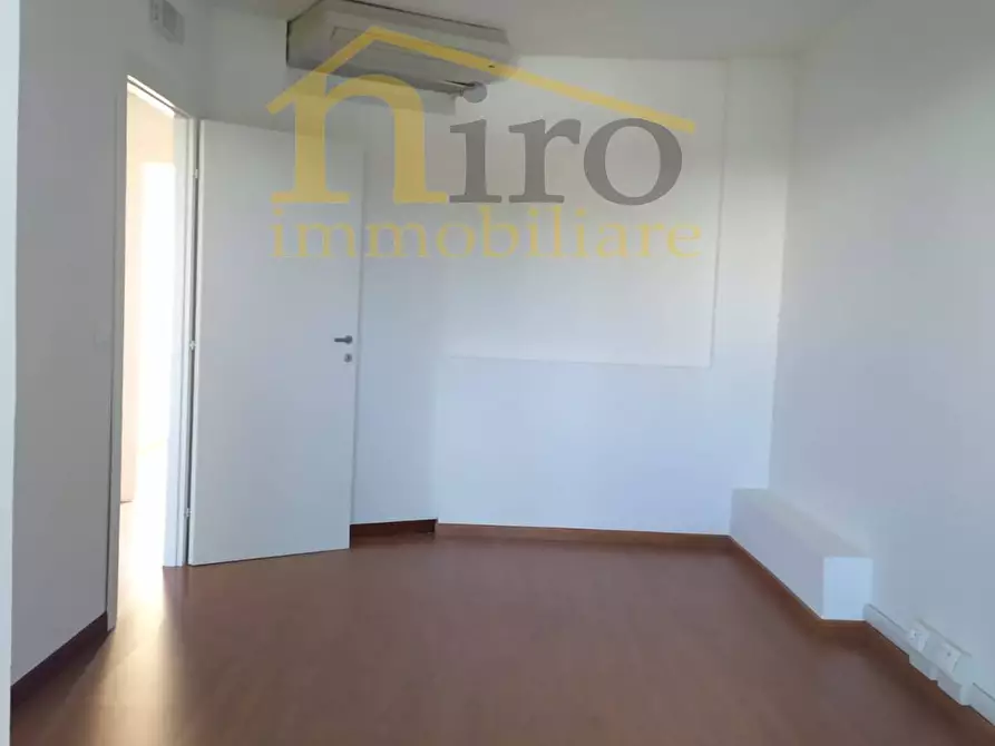 Immagine 6 di Ufficio in affitto  in Piazza Della Marina a Pescara