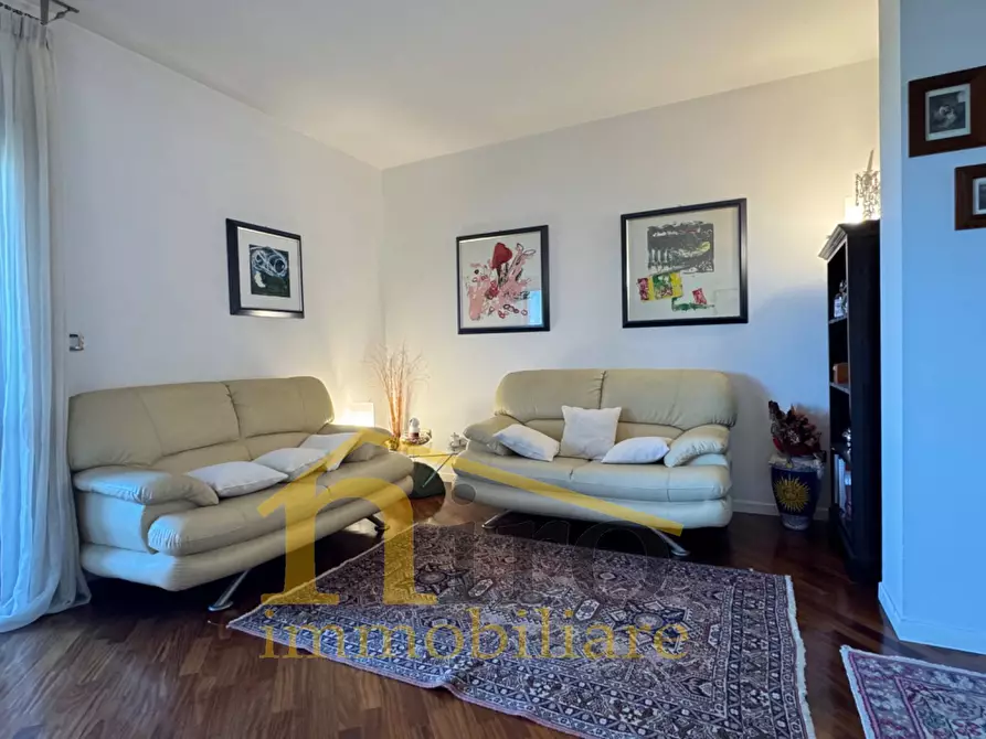 Immagine 4 di Appartamento in vendita  a Chieti