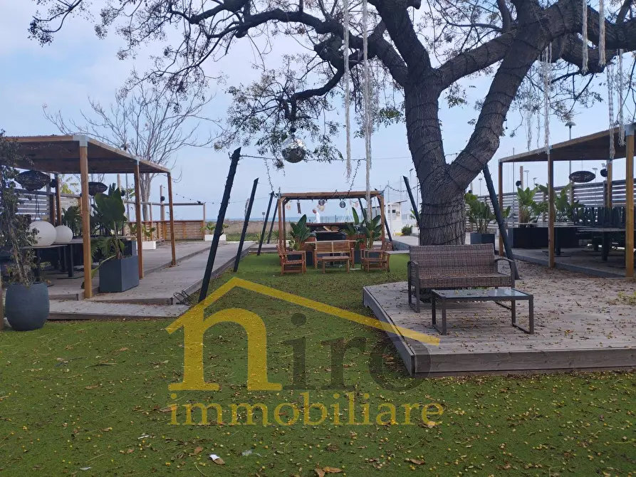 Immagine 31 di Attività commerciale in vendita  in via Giuseppe Garibaldi 274 a Silvi