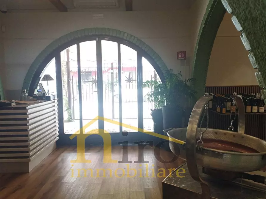 Immagine 34 di Attività commerciale in vendita  in via Giuseppe Garibaldi 274 a Silvi