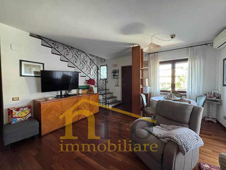 Immagine 35 di Villa in vendita  in Via San Paolo 23/G a Francavilla Al Mare