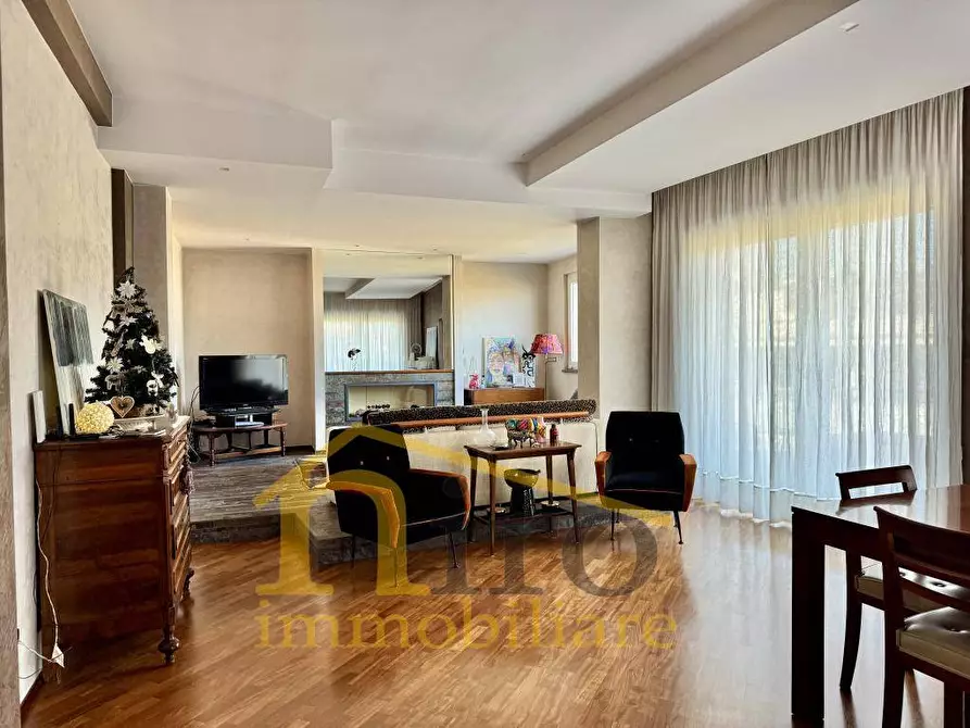 Immagine 1 di Attico in vendita  in Via Raffaele Malagrida 57 a Pescara