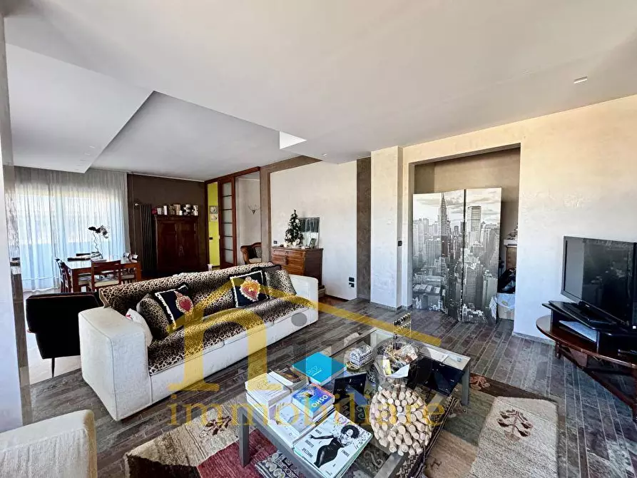 Immagine 14 di Attico in vendita  in Via Raffaele Malagrida 57 a Pescara