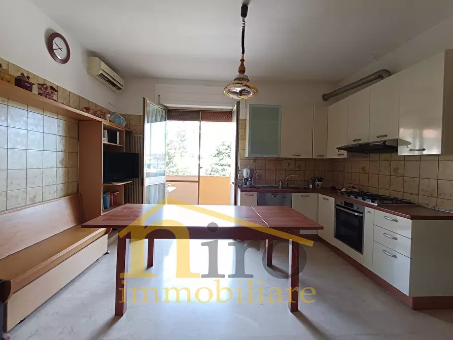 Immagine 8 di Appartamento in vendita  in via Camillo Benso Conte di Cavour a San Giovanni Teatino