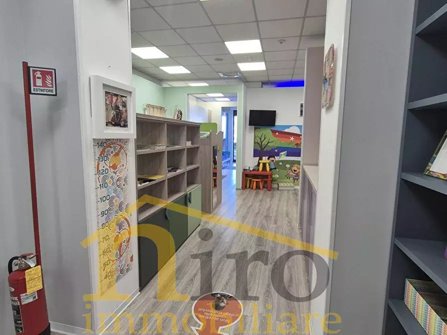 Immagine 8 di Locale commerciale in vendita  in Via Tirburtina Valeria 314 a Pescara