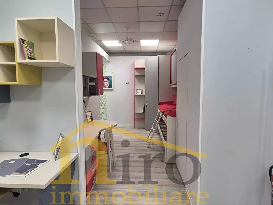 Immagine 9 di Locale commerciale in vendita  in Via Tirburtina Valeria 314 a Pescara