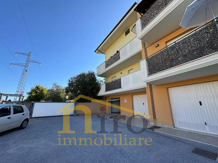 Immagine 26 di Appartamento in vendita  in Via Belvedere 9/b a San Giovanni Teatino