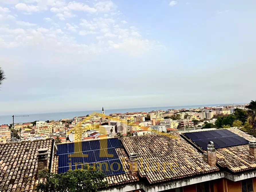 Immagine 16 di Appartamento in vendita  in Strada Zanni 30 a Pescara