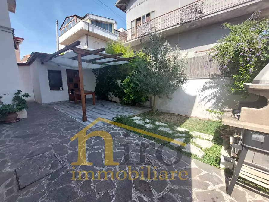 Immagine 2 di Casa indipendente in vendita  in Via Salita Facciolini 26 a Pescara