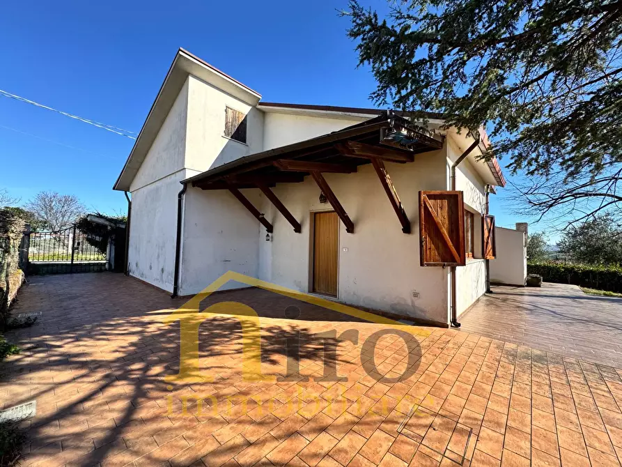 Immagine 2 di Casa indipendente in vendita  in Contrada Senarica 8 a Moscufo