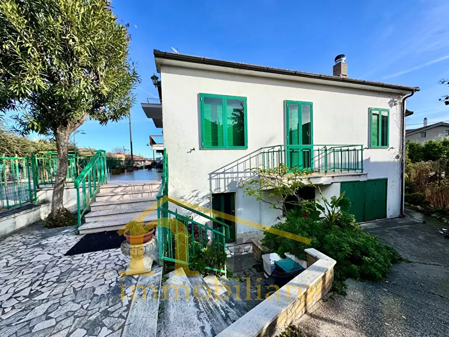 Immagine 2 di Casa indipendente in vendita  in via dante alighieri 110 a Cepagatti