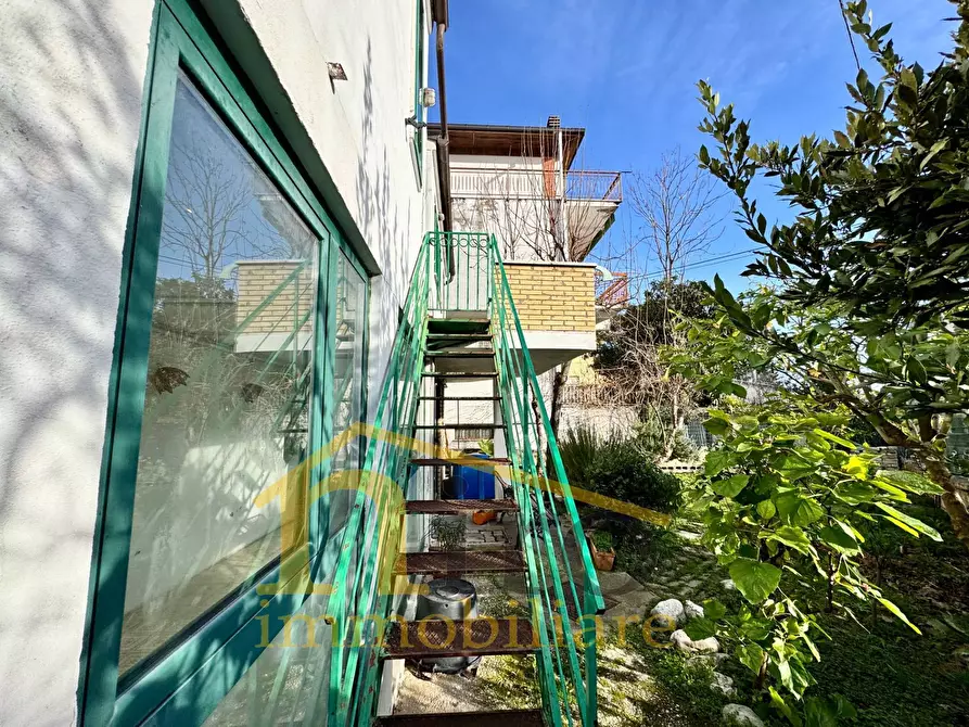 Immagine 35 di Casa indipendente in vendita  in via dante alighieri 110 a Cepagatti