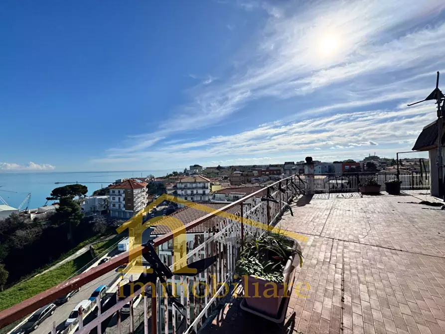 Immagine 35 di Attico in vendita  in Via Santa Brigida 12 a Ortona