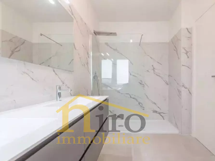 Immagine 14 di Appartamento in vendita  in Via Italica 49 a Pescara