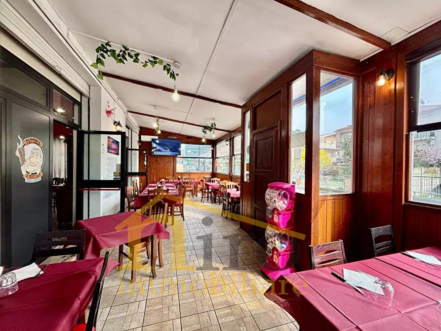 Immagine 3 di Attività commerciale in vendita  in Via Marinelli a Montesilvano