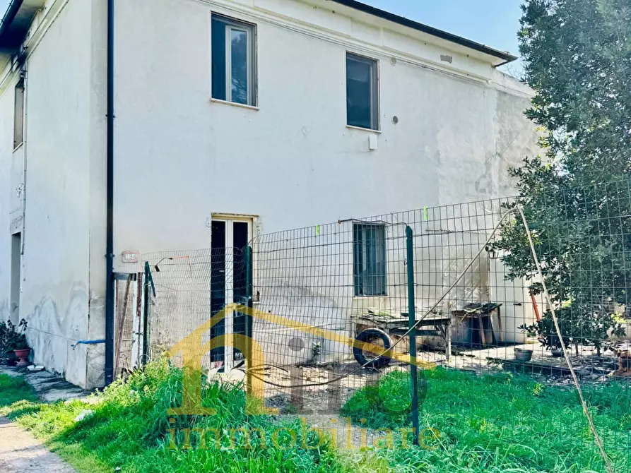 Immagine 2 di Casa indipendente in vendita  in Viale Italia 150 a Collecorvino