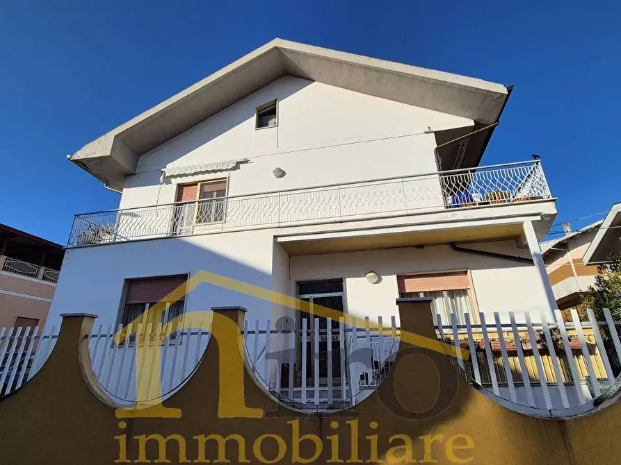 Immagine 5 di Casa indipendente in vendita  in Via Salita Facciolini 26 a Pescara