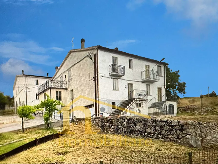 Immagine 1 di Casa indipendente in vendita  in Località Casale Giardinari 29 a Gamberale