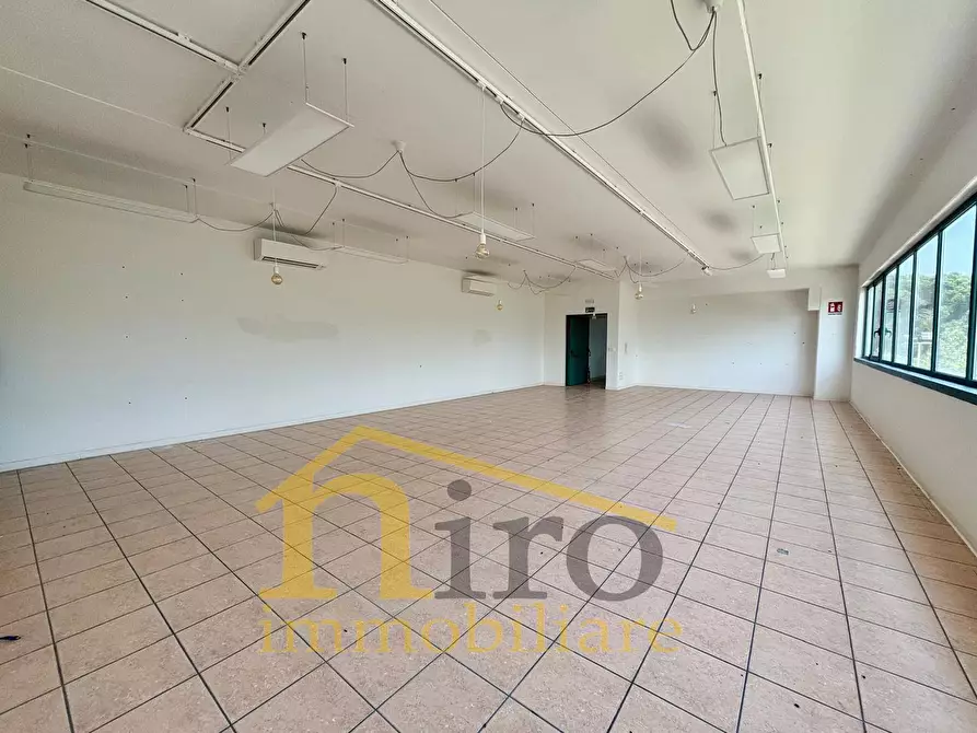 Immagine 2 di Ufficio in affitto  in Via Delle Gualchiere a Città Sant'angelo