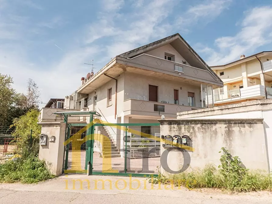 Immagine 43 di Appartamento in vendita  in Via Luigi Anelli 54 a Pescara