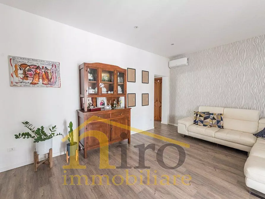 Immagine 13 di Appartamento in vendita  in Via Luigi Anelli 54 a Pescara