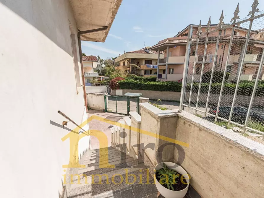 Immagine 40 di Appartamento in vendita  in Via Luigi Anelli 54 a Pescara