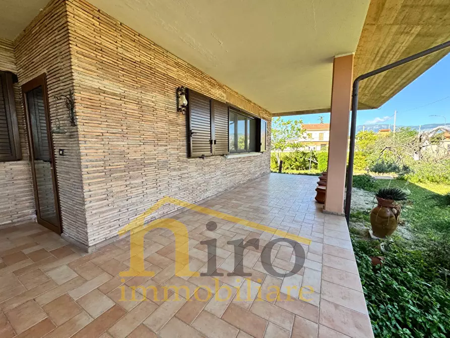 Immagine 7 di Villa in vendita  in Contrada Collina 80 a Nocciano