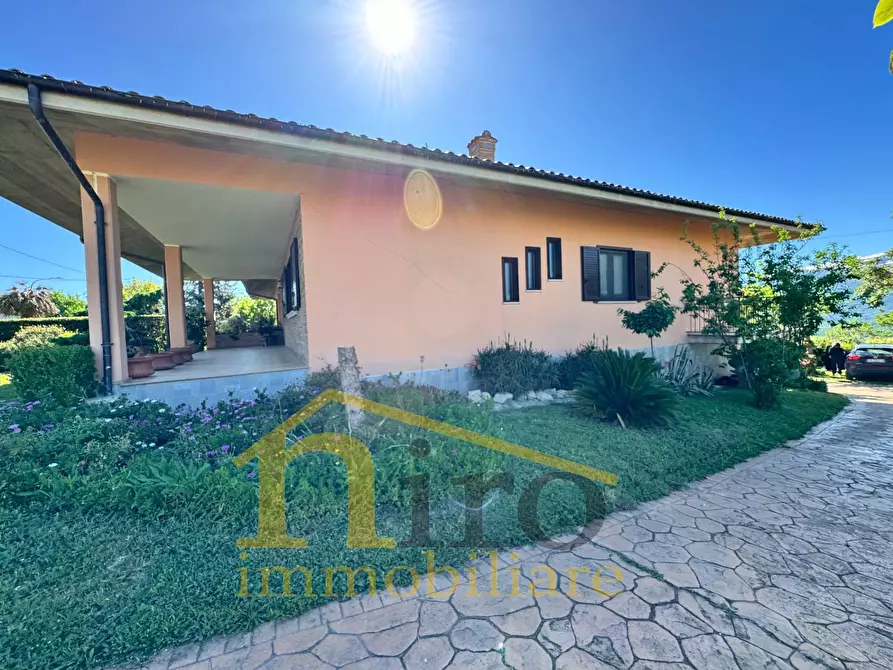 Immagine 51 di Villa in vendita  in Contrada Collina 80 a Nocciano