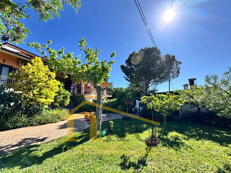 Immagine 55 di Villa in vendita  in Contrada Collina 80 a Nocciano