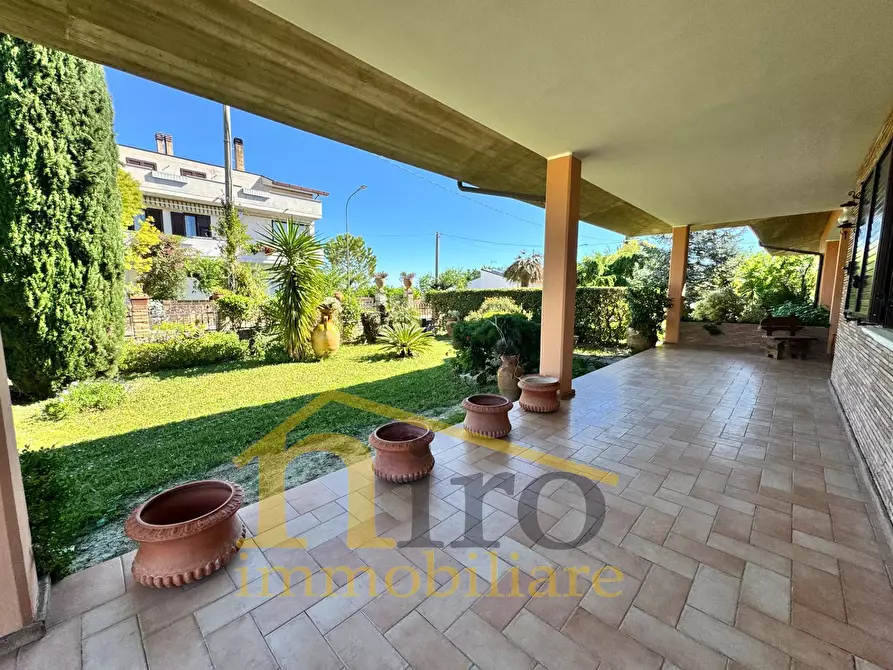 Immagine 6 di Villa in vendita  in Contrada Collina 80 a Nocciano