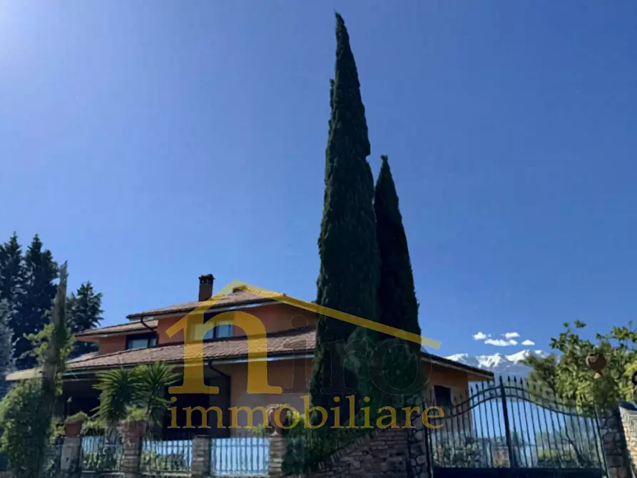 Immagine 3 di Villa in vendita  in Contrada Collina 80 a Nocciano