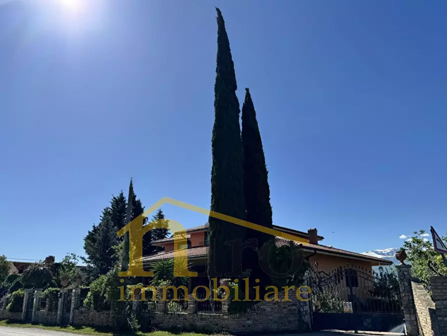 Immagine 2 di Villa in vendita  in Contrada Collina 80 a Nocciano