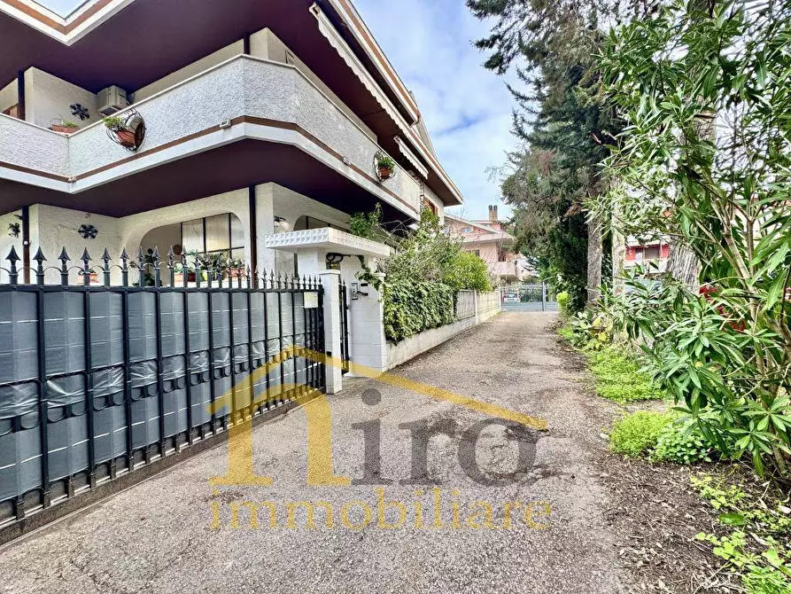 Immagine 2 di Villa in vendita  in Via Sagittario 4 a Montesilvano