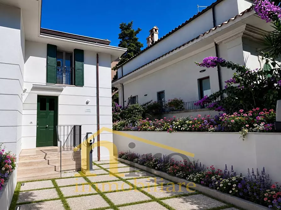 Immagine 21 di Appartamento in affitto  in Via Cesare De Titta a Pescara