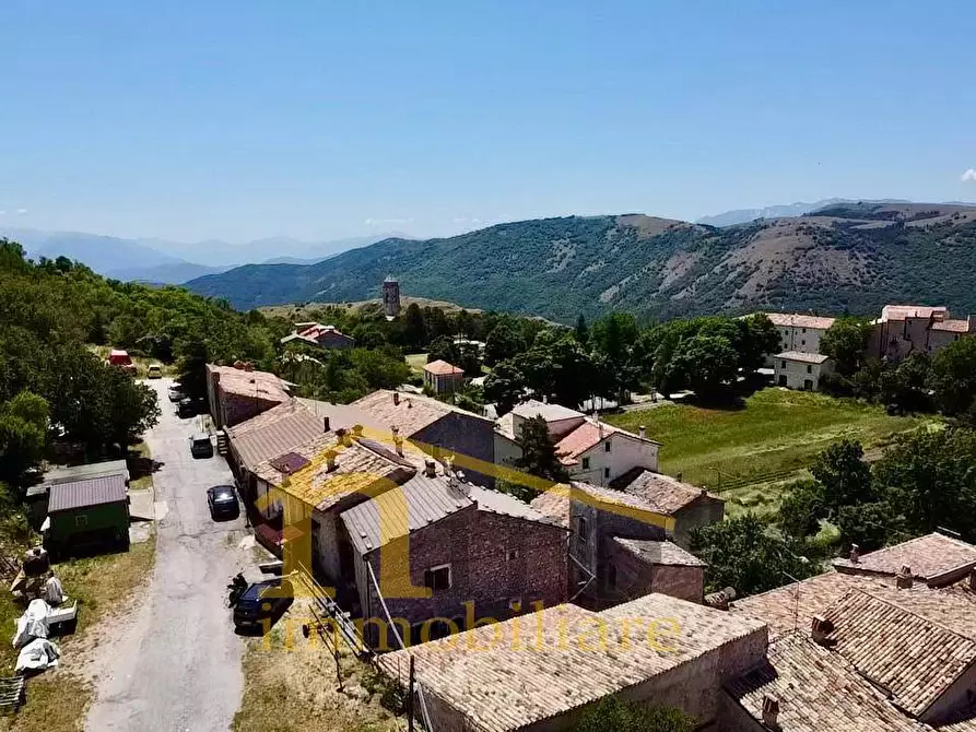 Immagine 2 di Casa indipendente in vendita  in Via De Contra 25 a Santo Stefano Di Sessanio