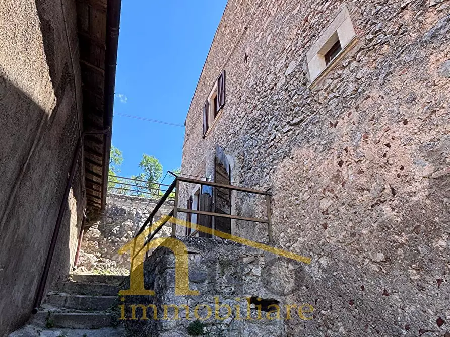 Immagine 9 di Casa indipendente in vendita  in Via De Contra 25 a Santo Stefano Di Sessanio