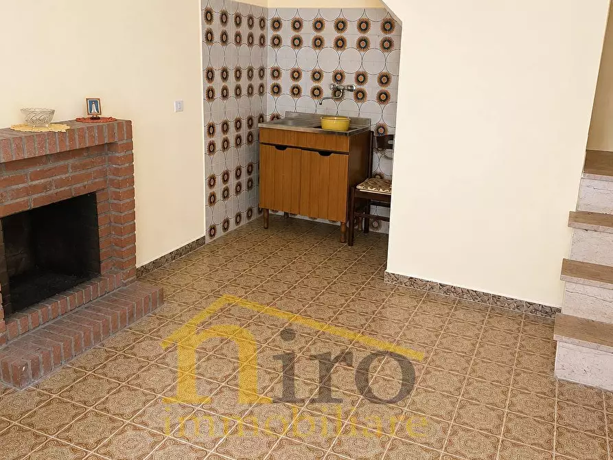 Immagine 2 di Appartamento in vendita  in via roma a Carpineto Della Nora