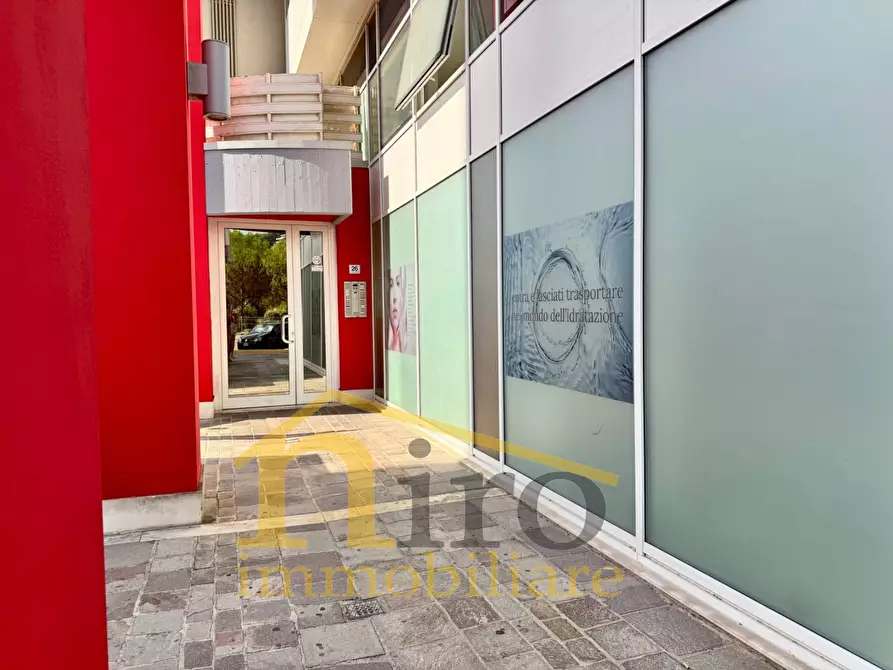 Immagine 1 di Appartamento in vendita  in Via Falcone E Borsellino 26 a Pescara